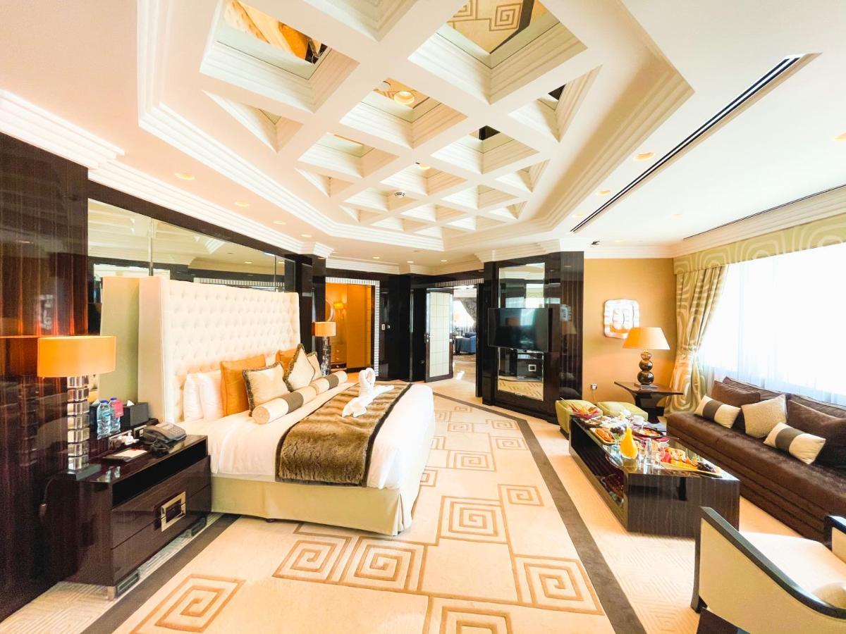 Moevenpick Grand Al Bustan Hotel Dubai Ngoại thất bức ảnh Suite
