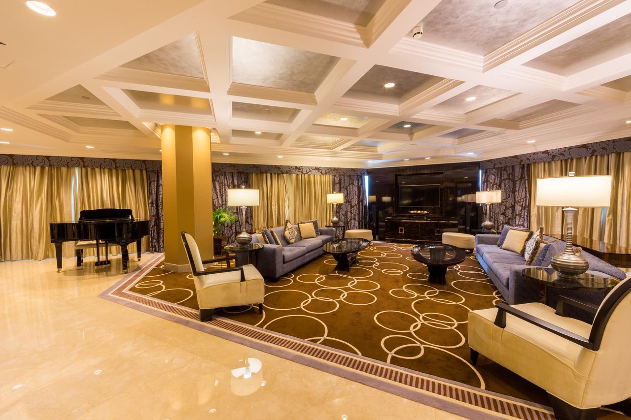 Moevenpick Grand Al Bustan Hotel Dubai Ngoại thất bức ảnh The lobby of the hotel